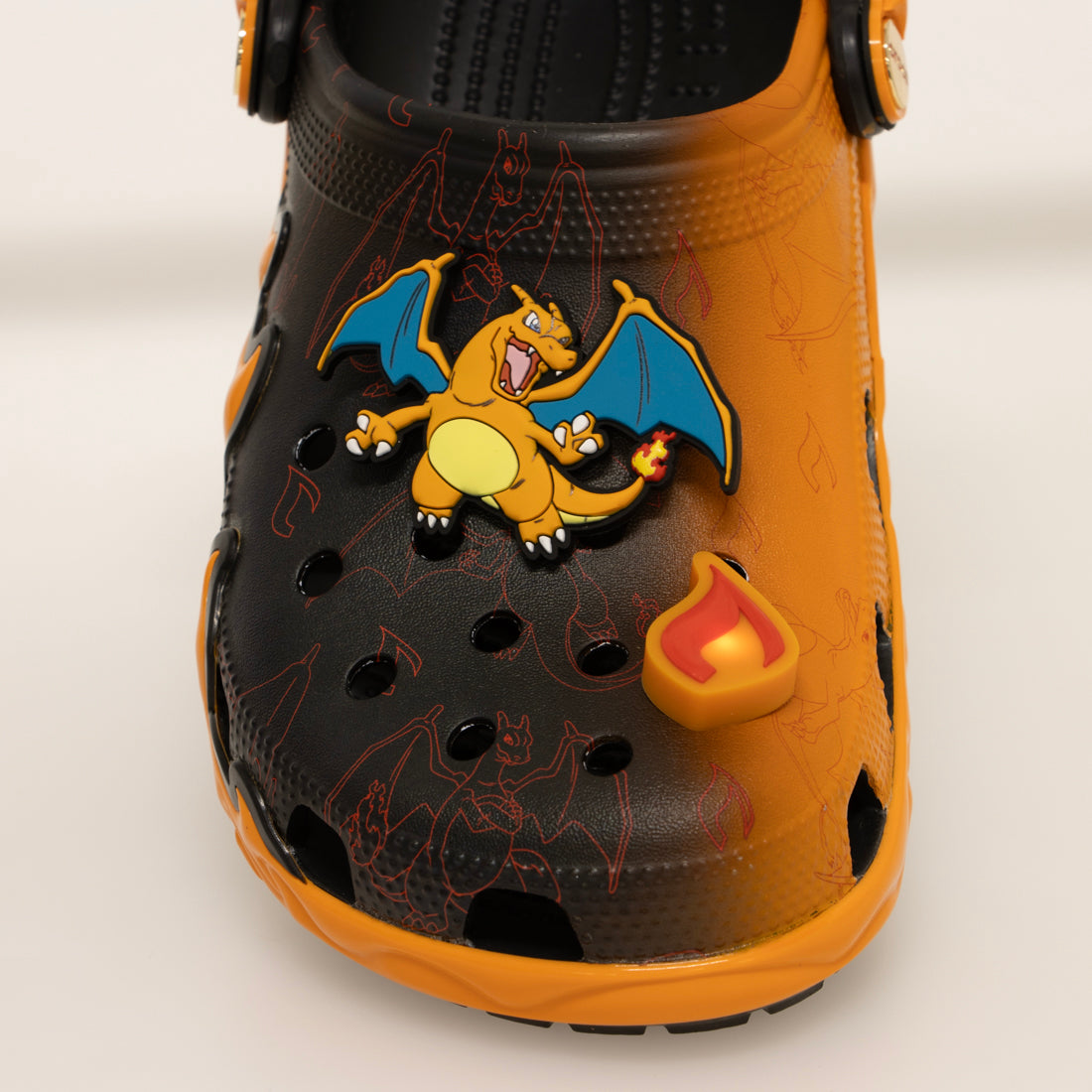 クロックス crocs crocs - MENS WMNS Pokemon Versus Clog【211346-90H】 （マルチ） マルチ