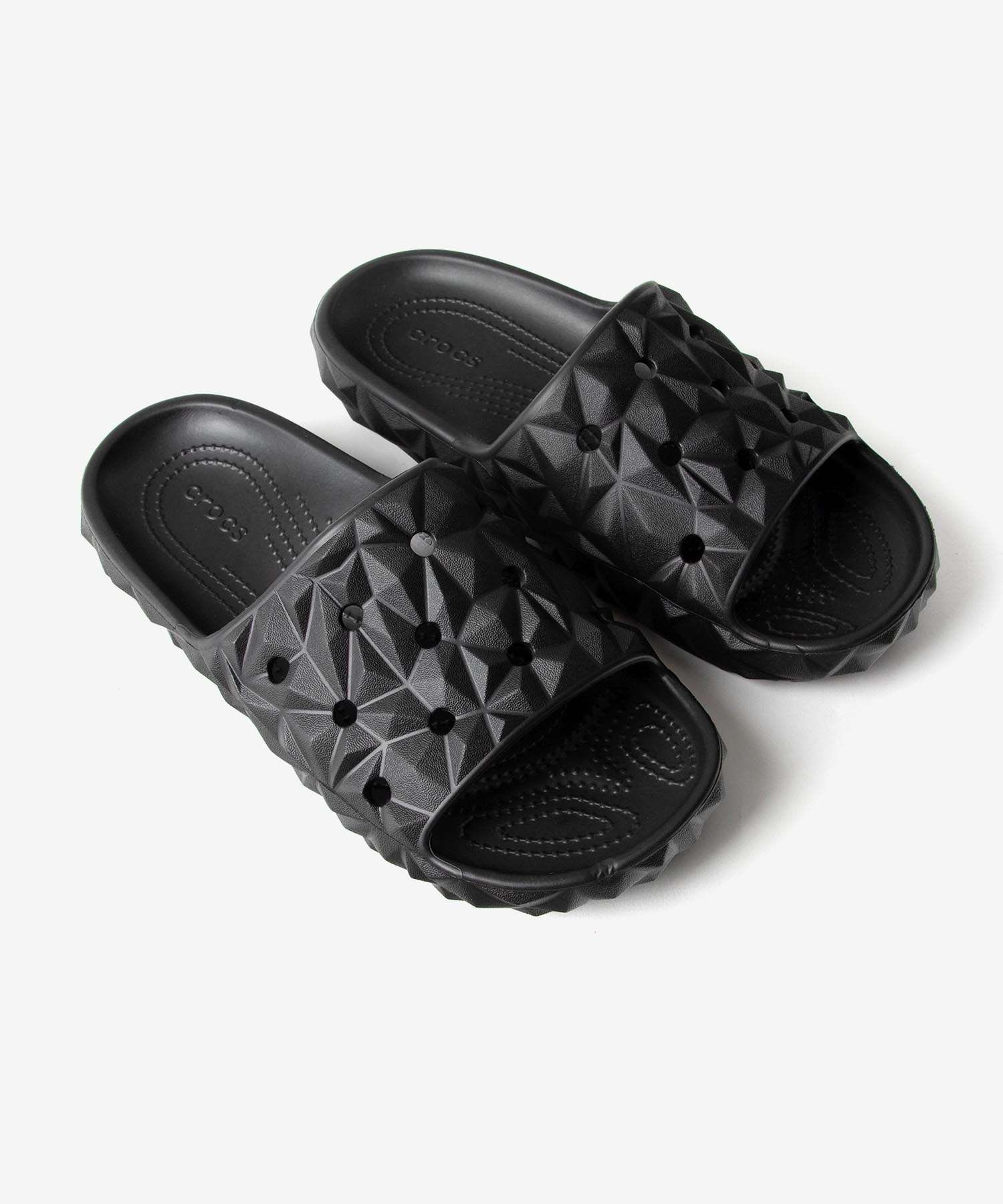 クロックス crocs クロックス crocs Classic Geometric Slide 2 クラシックジオメトリックスライド 2.0 Footwear フットウェア 209608 （ブラック） ブラック