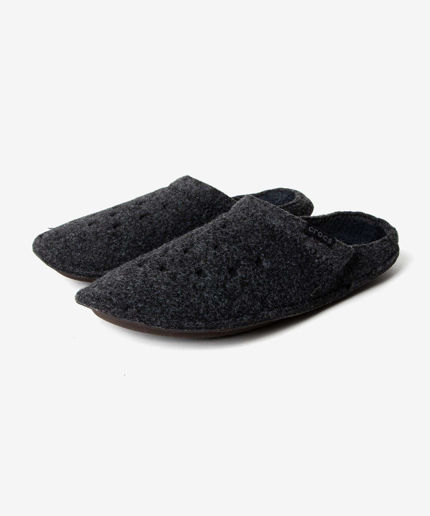 クロックス crocs クロックス crocs Classic Slipper クラシック スリッパ 203600 ユニセックス ルームシューズ （ブラック） ブラック