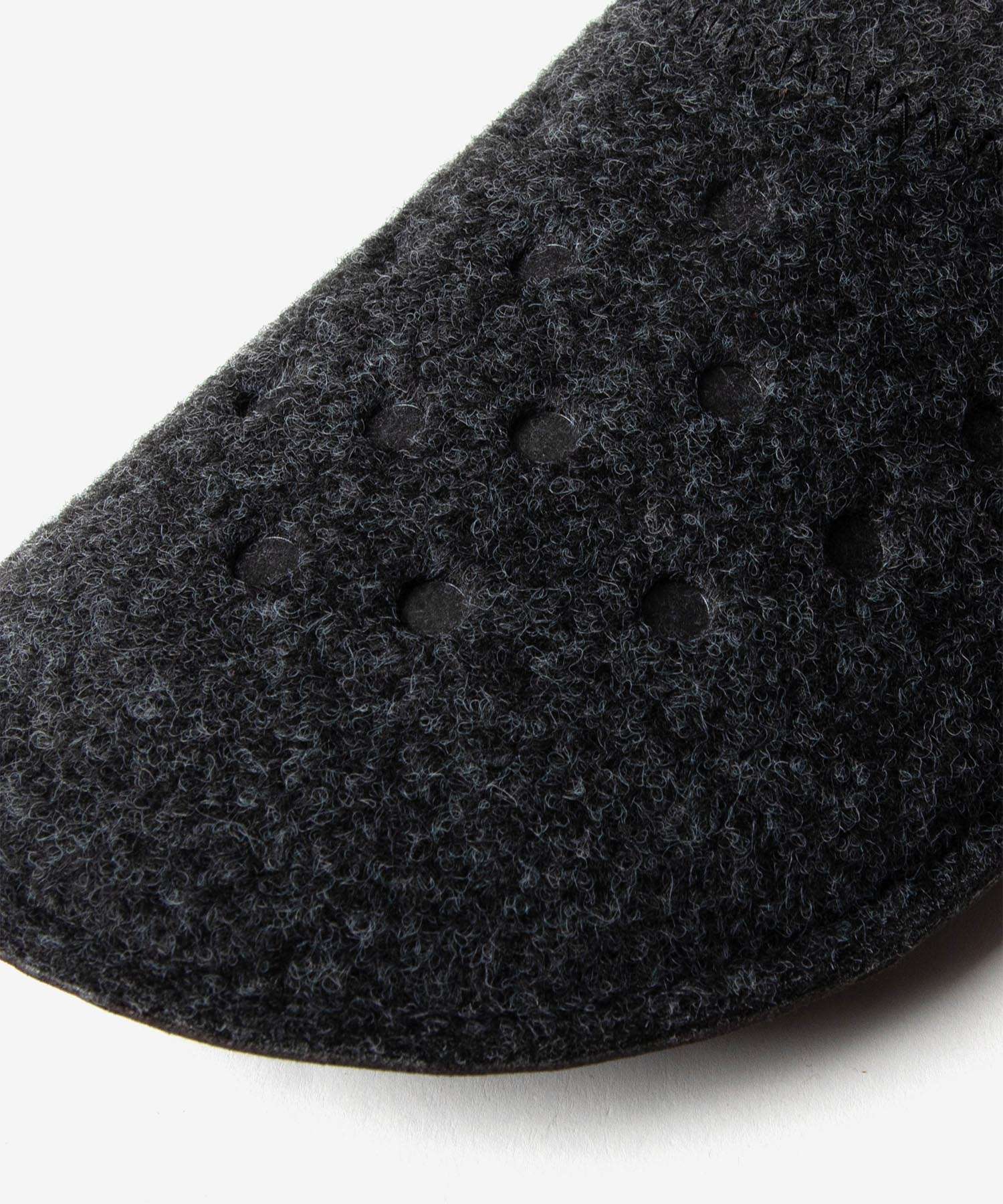 クロックス crocs クロックス crocs Classic Slipper クラシック スリッパ 203600 ユニセックス ルームシューズ （ブラック） ブラック