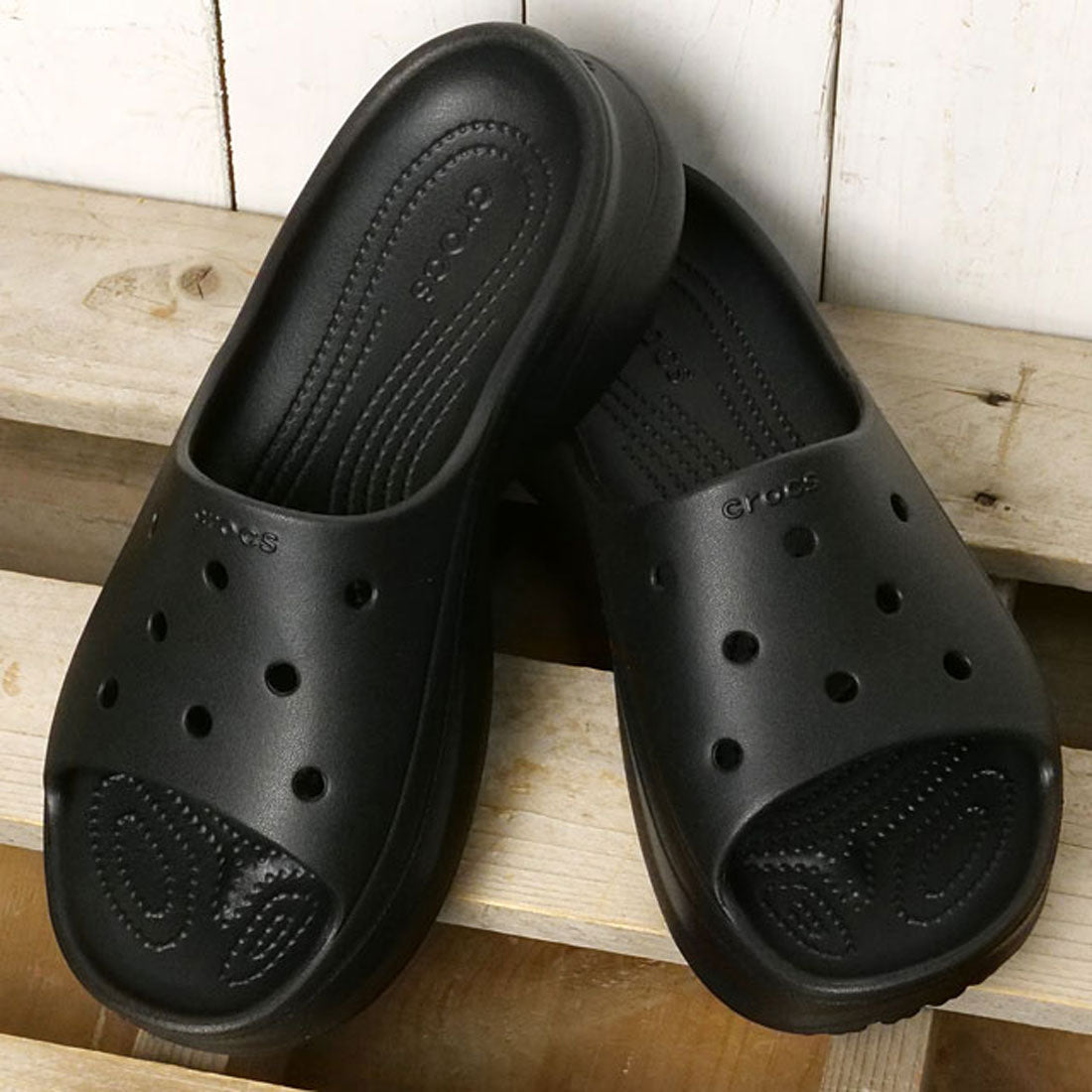 クロックス crocs Bae Slide Black [211108-001] （Black） Black