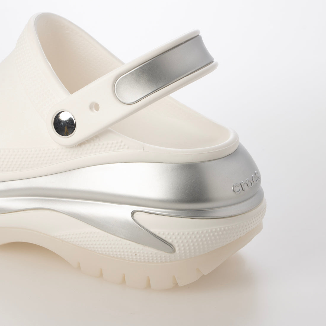 Crocs Mega Crush Metallic Clog 210368