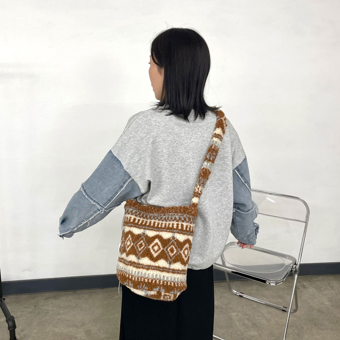 シーアールビー CRB 柄アソートボアショルダーバッグ （キャメル） キャメル