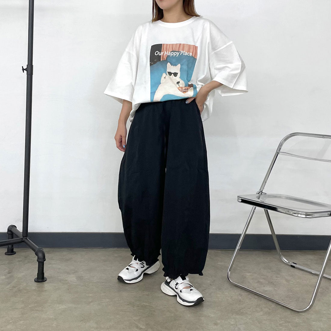シーアールビー CRB 裾フリルナイロン風パンツ （ブラック） ブラック