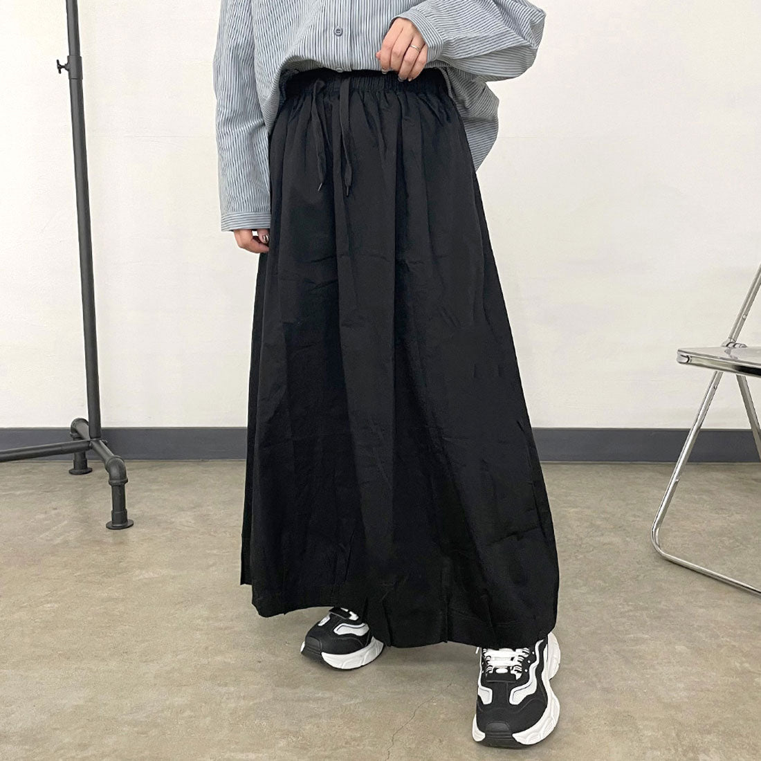 シーアールビー CRB 薄ツイル裾タックコクーンスカート （ベージュ） ベージュ