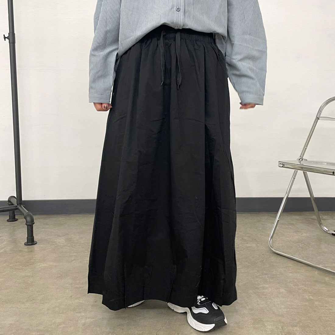 シーアールビー CRB 薄ツイル裾タックコクーンスカート （ベージュ） ベージュ