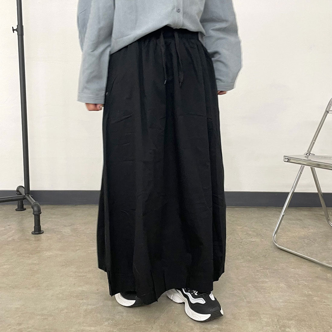 シーアールビー CRB 薄ツイル裾タックコクーンスカート （ベージュ） ベージュ