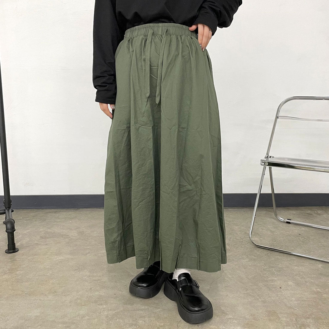 シーアールビー CRB 薄ツイル裾タックコクーンスカート （ベージュ） ベージュ
