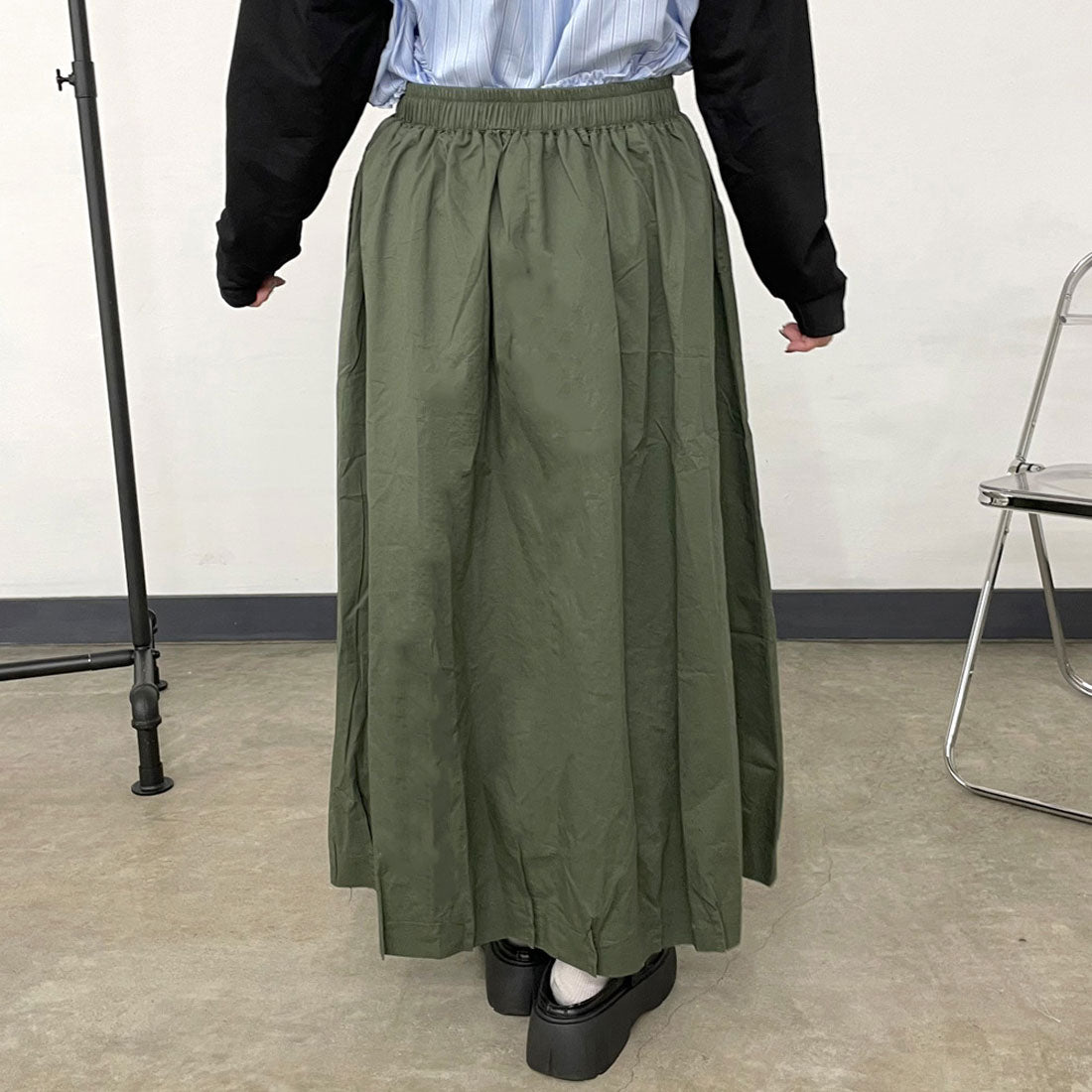 シーアールビー CRB 薄ツイル裾タックコクーンスカート （ベージュ） ベージュ