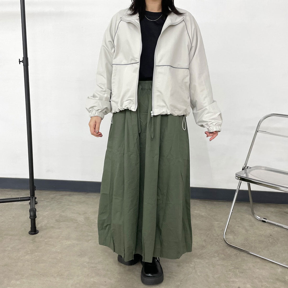 シーアールビー CRB 薄ツイル裾タックコクーンスカート （ベージュ） ベージュ