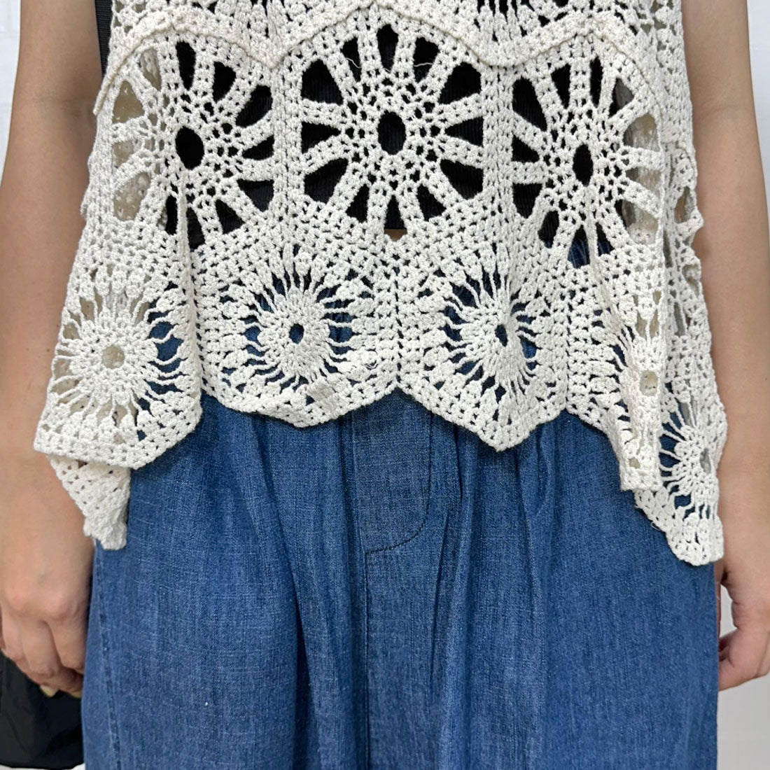 シーアールビー CRB クロシェベスト