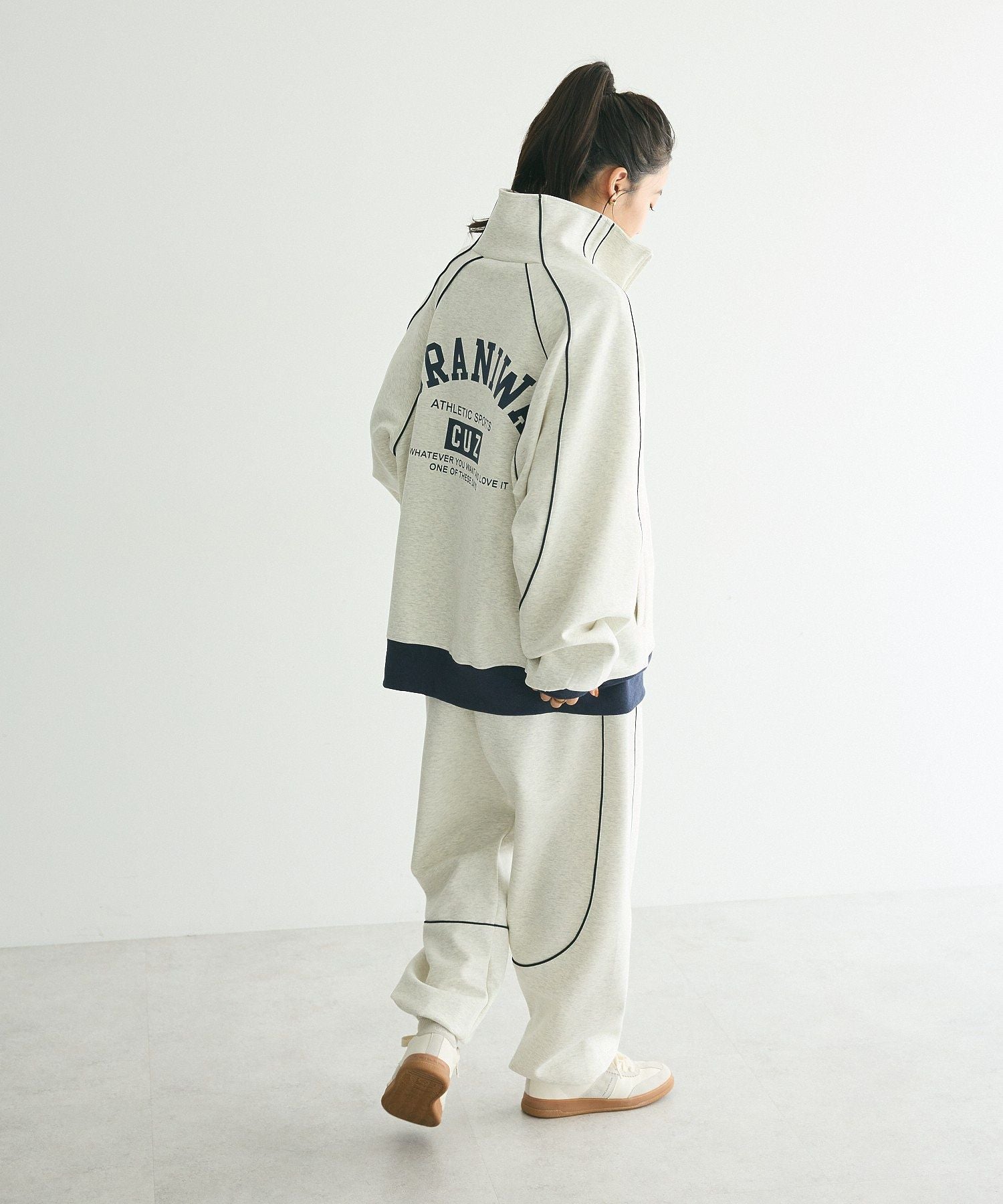 CRAFT STANDARD BOUTIQUE URANIWA TRACK PANTS