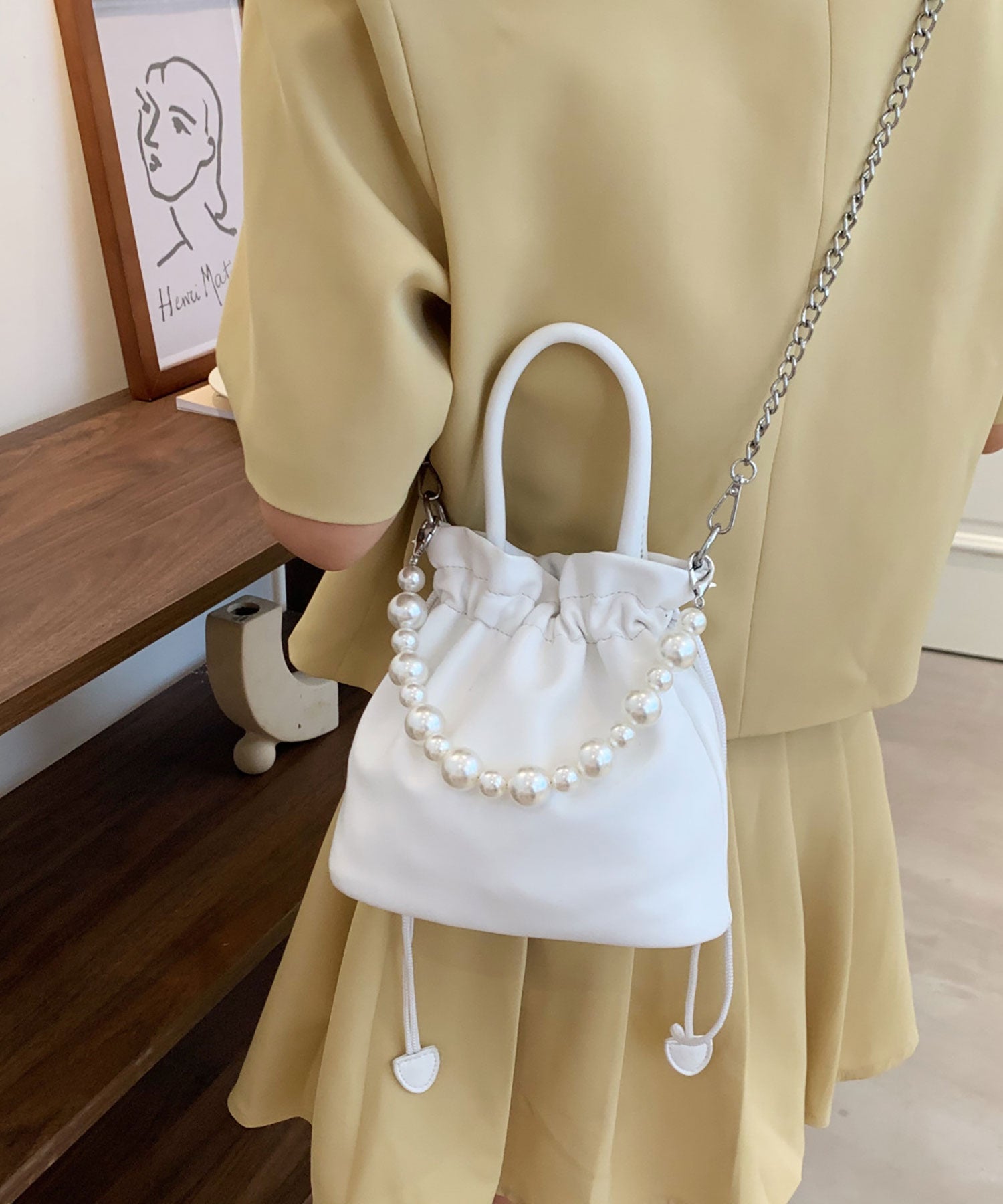 ニナエリナ Nina et Lina パールハンドバック （ホワイト） ホワイト