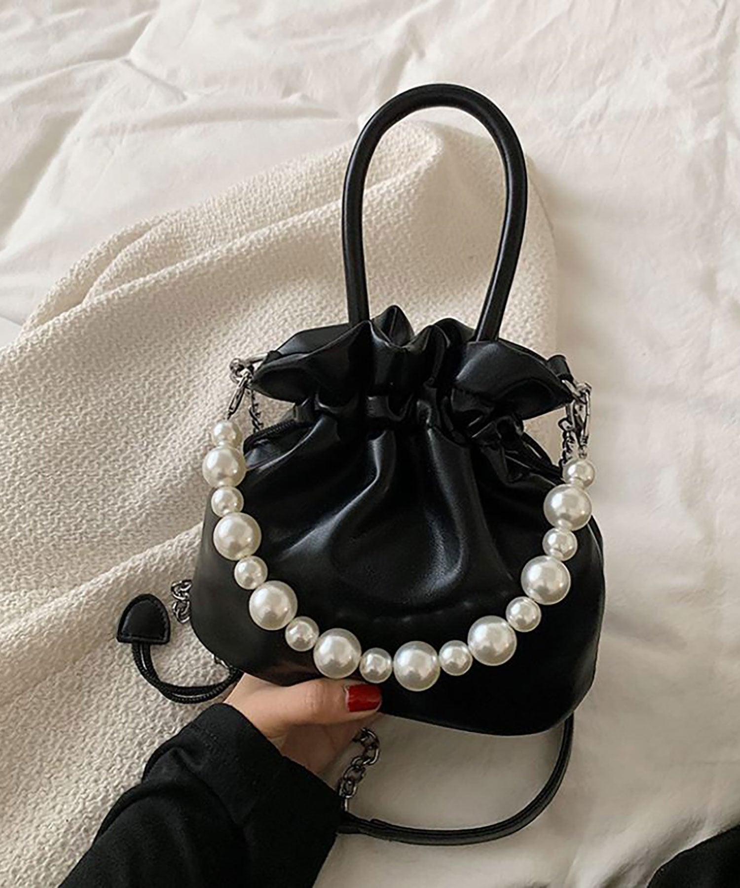 ニナエリナ Nina et Lina パールハンドバック （ホワイト） ホワイト