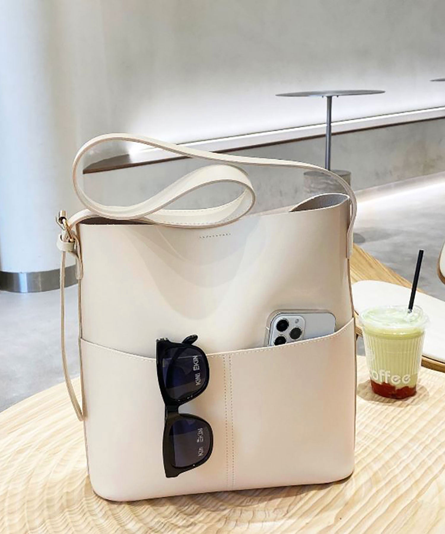 ニナエリナ Nina et Lina トートバック （クリーム） クリーム