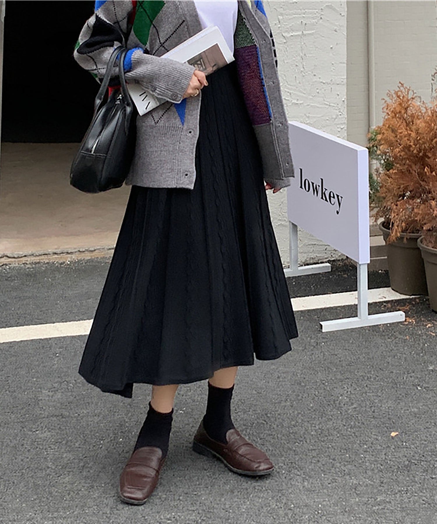 ニナエリナ Nina et Lina ケーブルフレアニットスカート （ブラック） ブラック