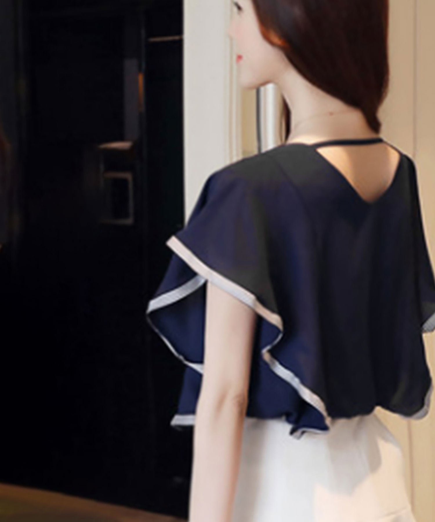 Nina et Lina Chiffon Sleeve Frill Top