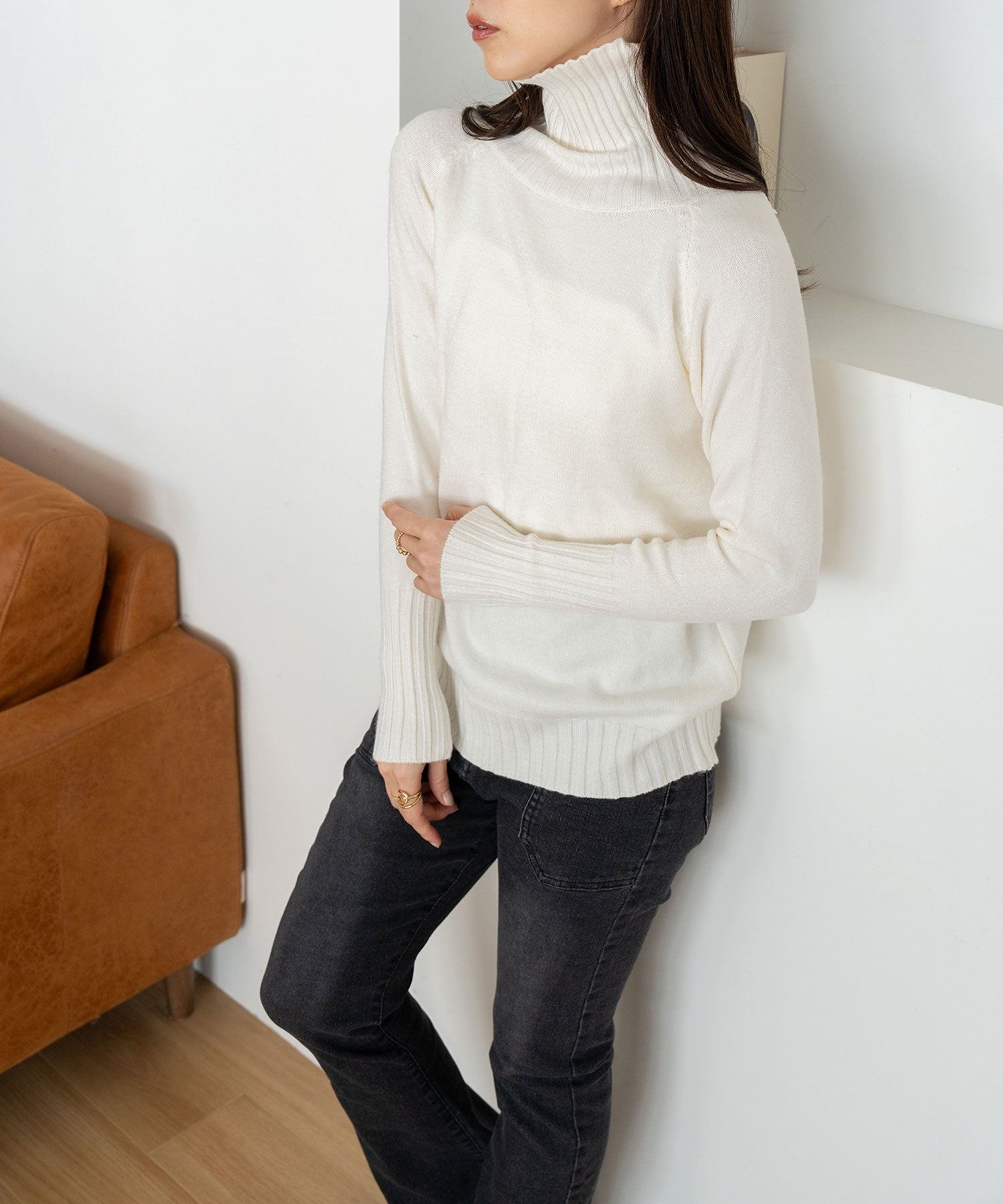 ニナエリナ Nina et Lina タートルネックニット （ホワイト） ホワイト