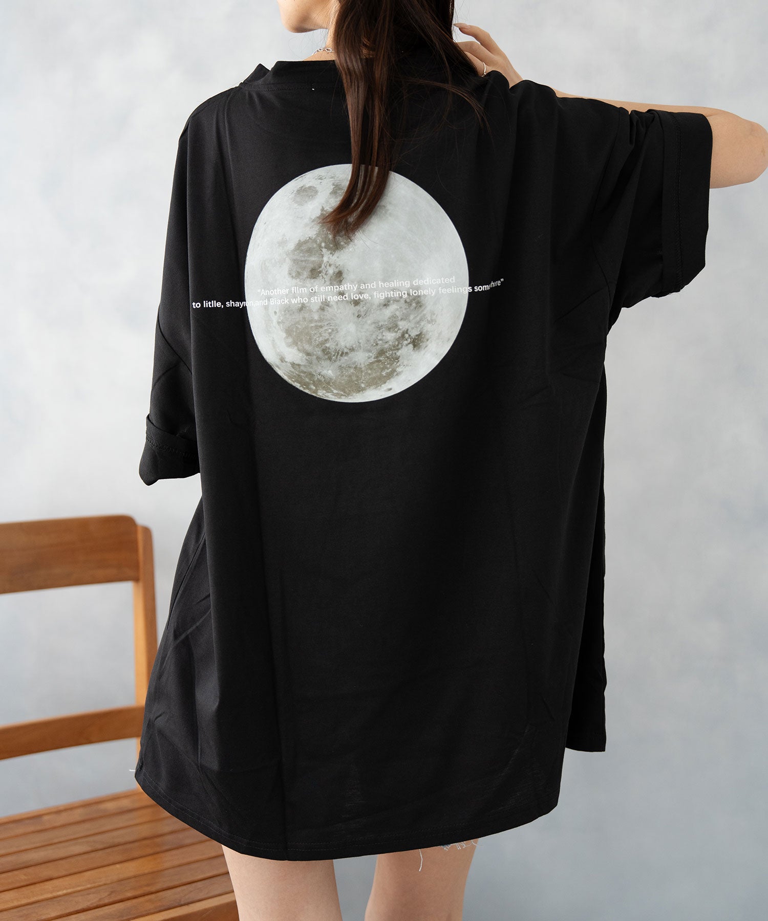 ニナエリナ Nina et Lina フルムーンプリントオーバーサイズTシャツ （ブラック） ブラック