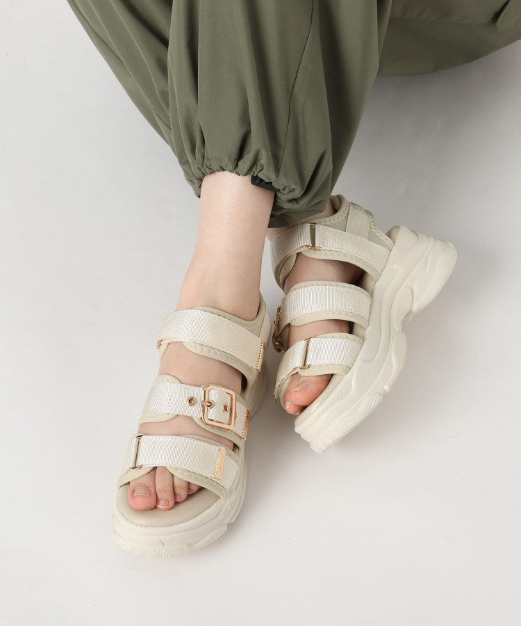 シーエス ティーアンドピー csT&P 軽量厚底ソール ゴールドベルトスポーツサンダル （アイボリー(004)） アイボリー(004)