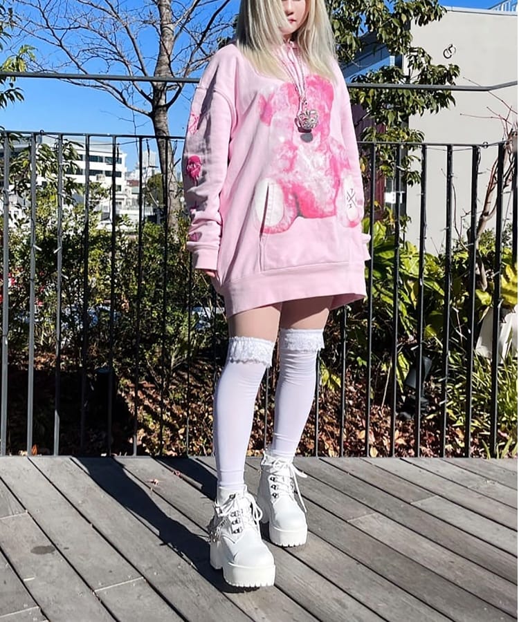 シーエス ティーアンドピー csT&P 厚底十字架チャーム付きチェーンブーツ （ホワイト(001)） ホワイト(001)