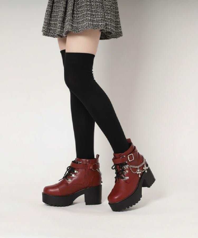 シーエス ティーアンドピー csT&P 厚底十字架チャーム付きチェーンブーツ （ホワイト(001)） ホワイト(001)