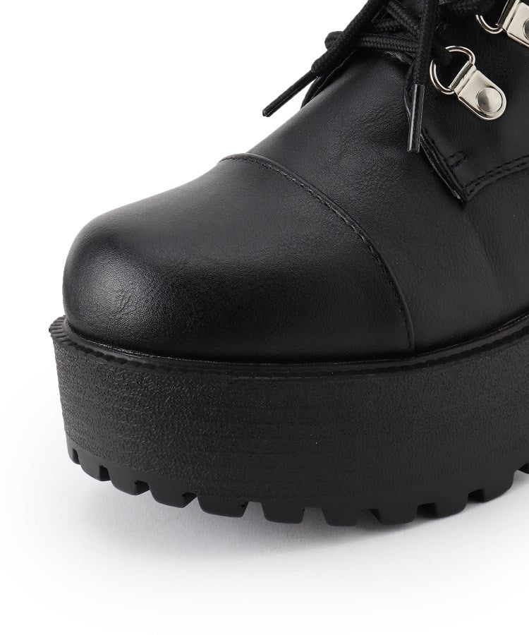 シーエス ティーアンドピー csT&P 厚底十字架チャーム付きチェーンブーツ （ホワイト(001)） ホワイト(001)