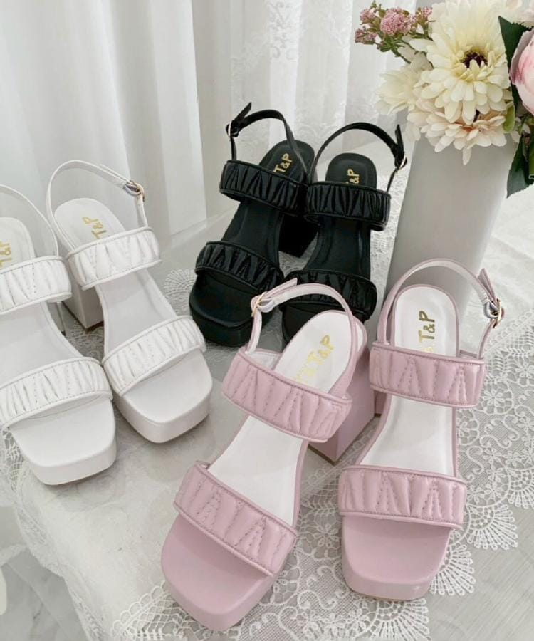 シーエス ティーアンドピー csT&P ギャザーダブルベルト チャンキーヒールサンダル （ブラック(019)） ブラック(019)