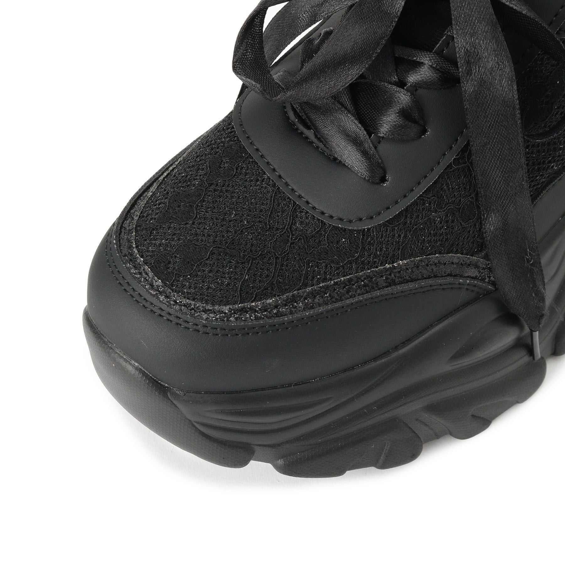 csT&P csT&P Thick-soled Lace Sneakers with Pearls