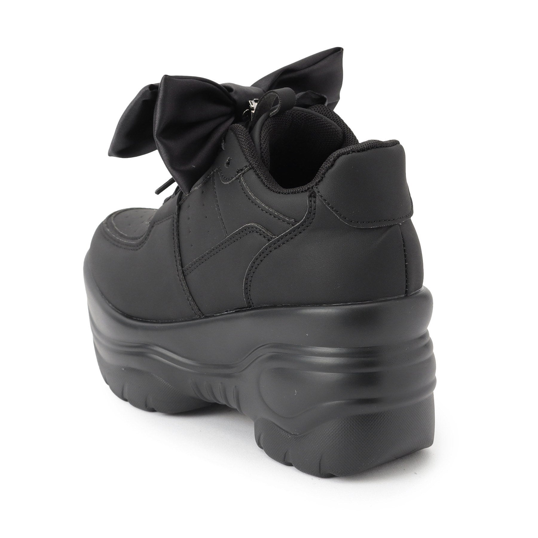 シーエス ティーアンドピー csT&P 厚底リボン取り外し可スニーカー （ホワイト(001)） ホワイト(001)