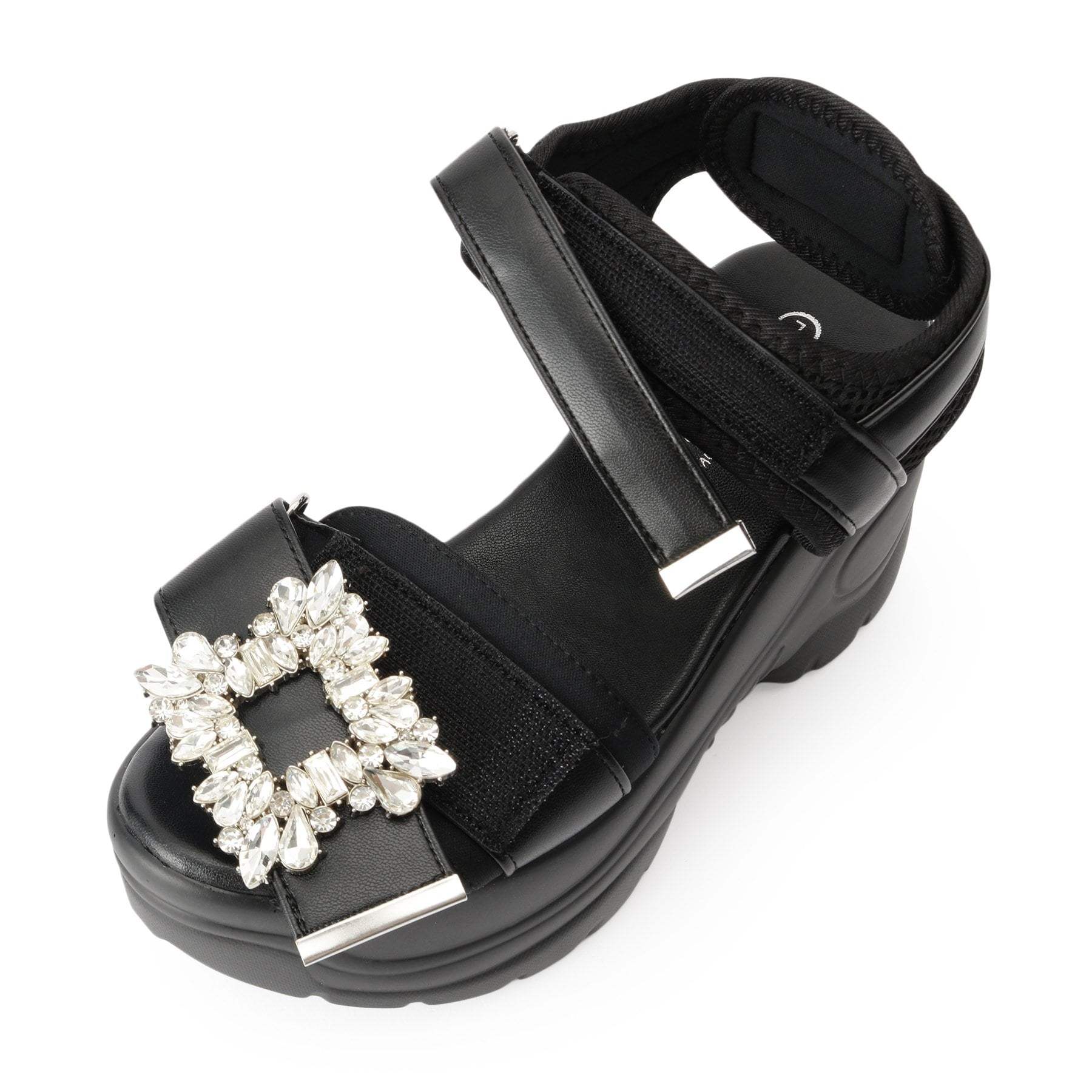 シーエス ティーアンドピー csT&P 厚底ビジューバックルサンダル （ホワイト(001)） ホワイト(001)