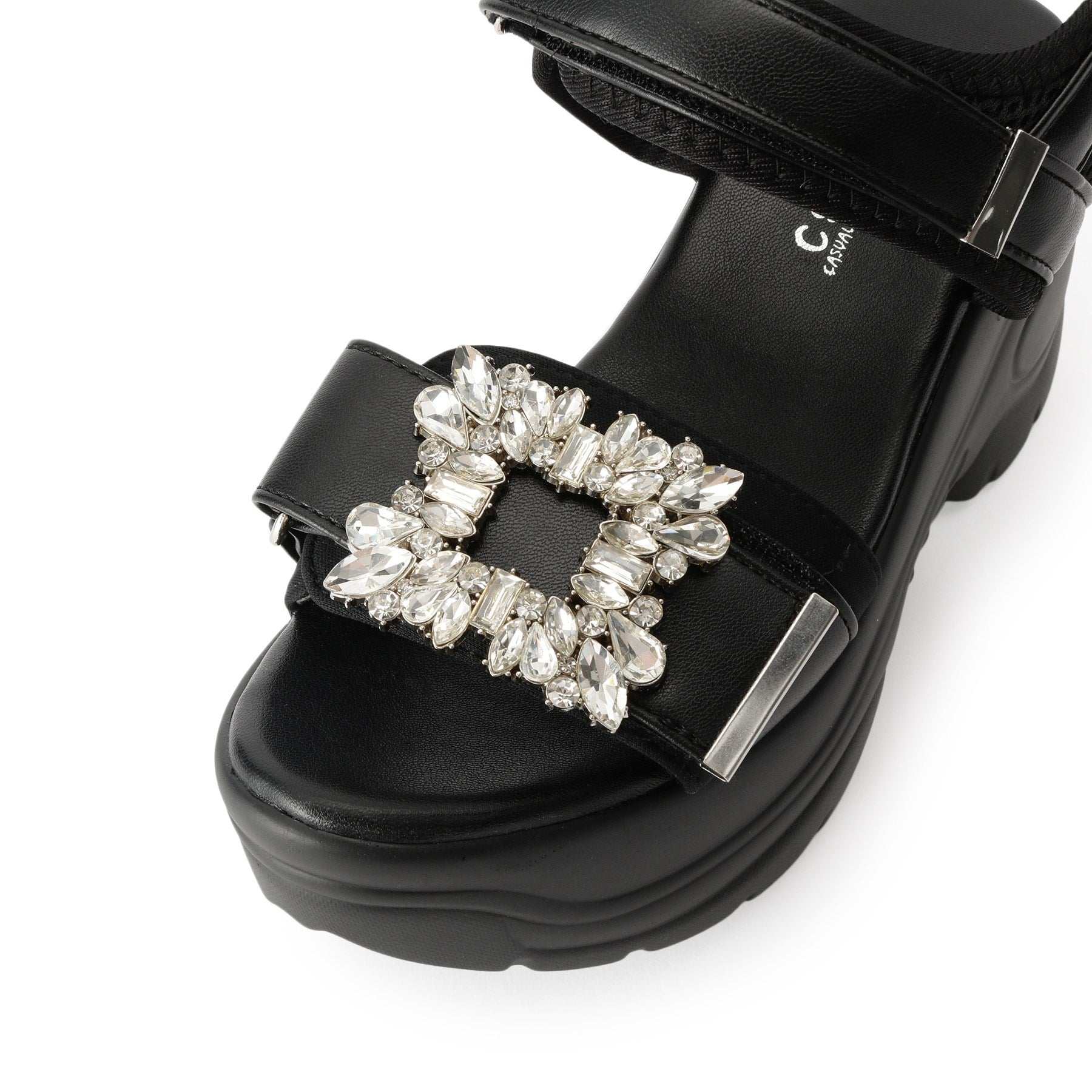 シーエス ティーアンドピー csT&P 厚底ビジューバックルサンダル （ホワイト(001)） ホワイト(001)