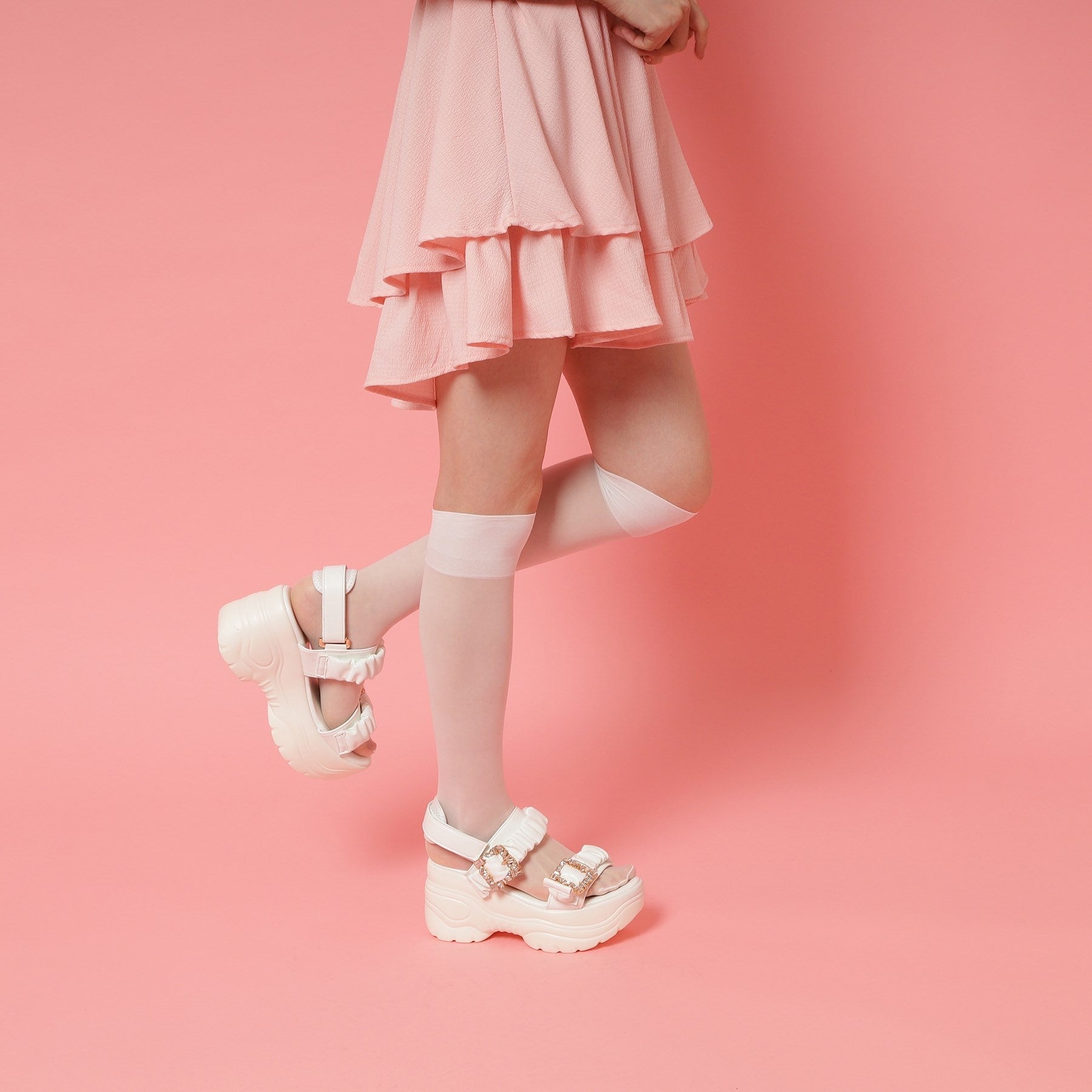 シーエス ティーアンドピー csT&P 厚底バックルサンダル （ベージュ(052)） ベージュ(052)