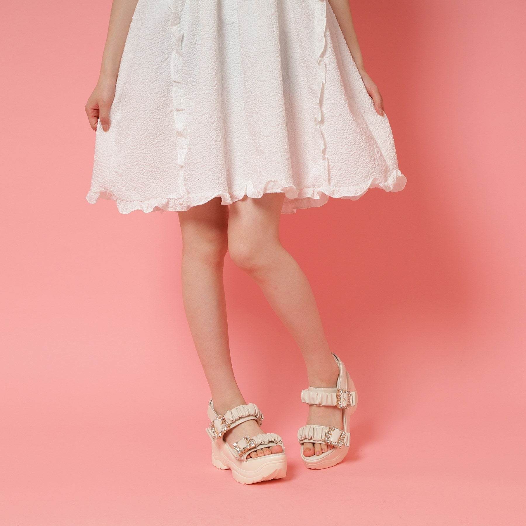 シーエス ティーアンドピー csT&P 厚底バックルサンダル （ベージュ(052)） ベージュ(052)