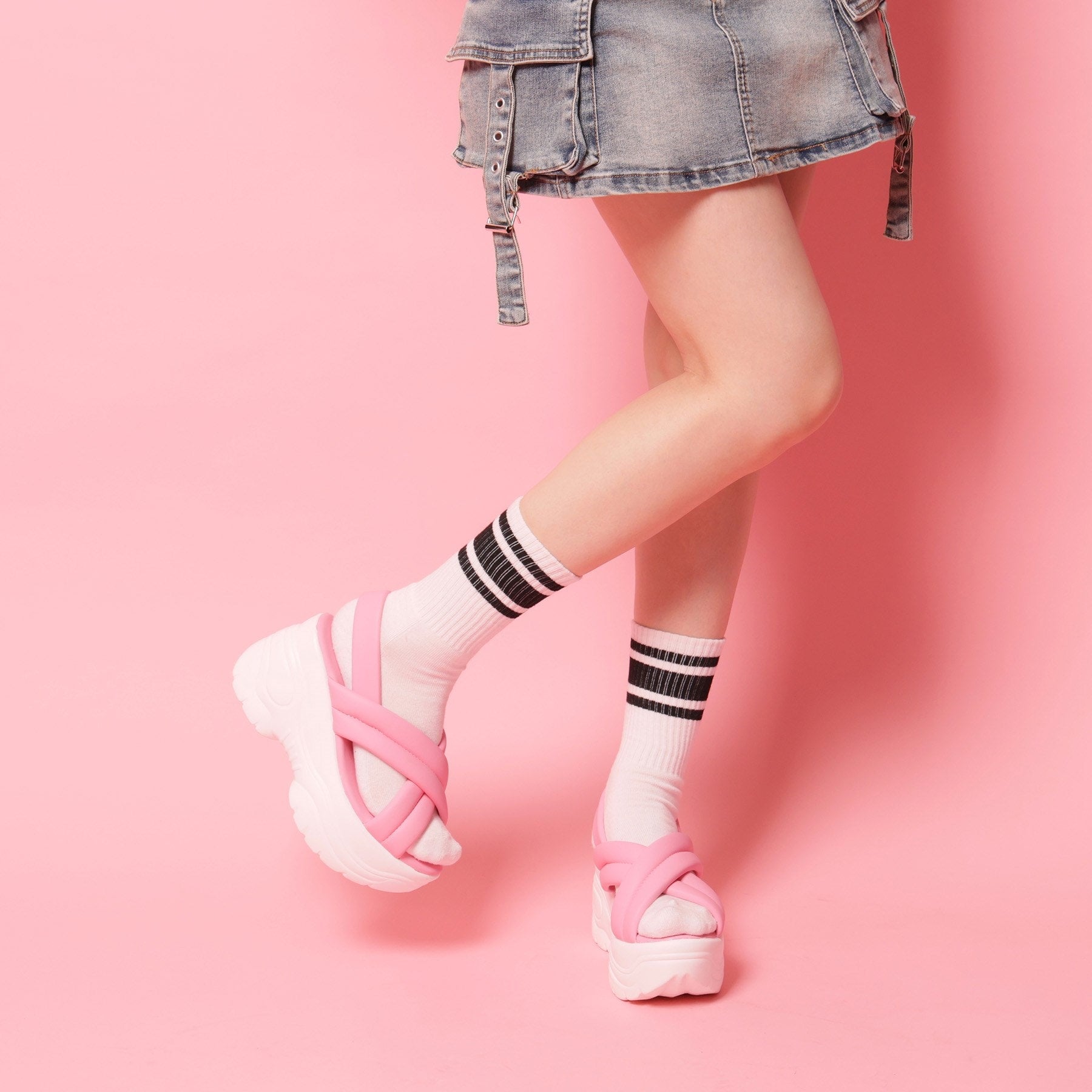 シーエス ティーアンドピー csT&P 厚底クロスサンダル パデットサンダル （ブラック(019)） ブラック(019)