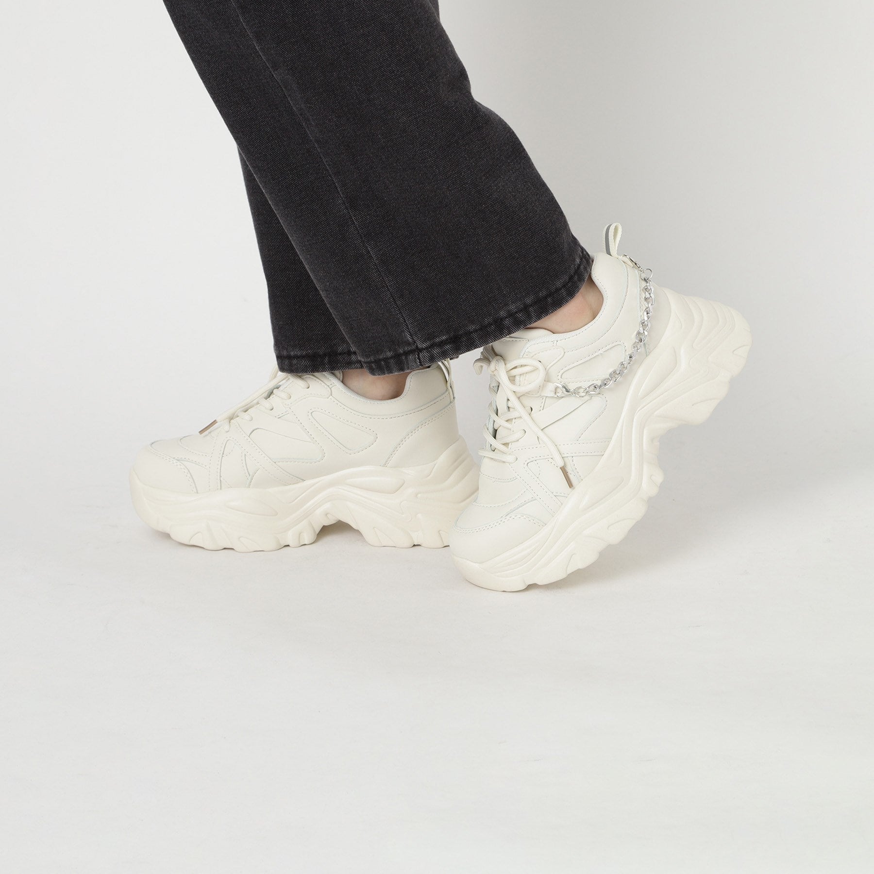 シーエス ティーアンドピー csT&P 【2WAYチェーン付き】軽量ボリュームソール厚底スニーカー （ブラウン(043)） ブラウン(043)