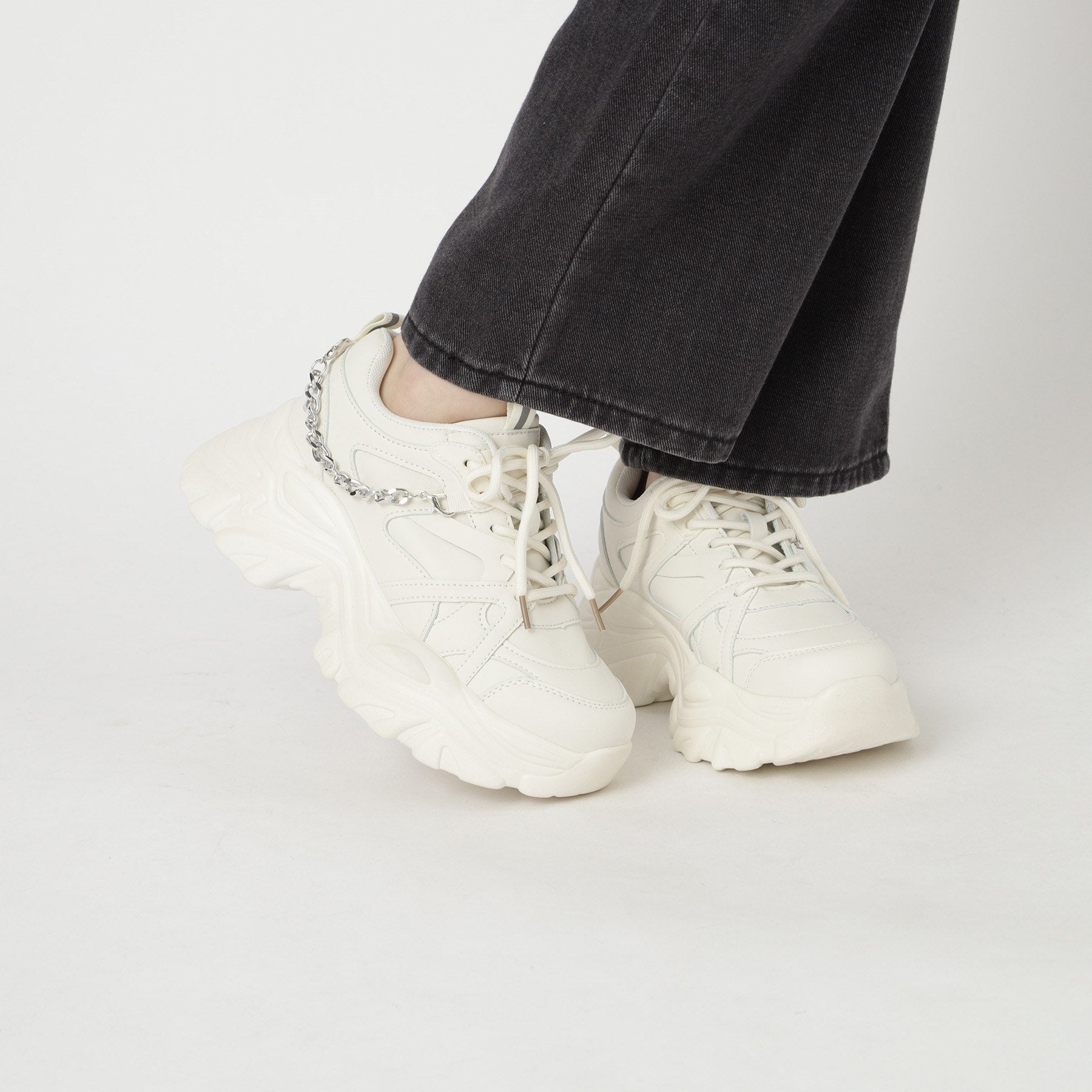 シーエス ティーアンドピー csT&P 【2WAYチェーン付き】軽量ボリュームソール厚底スニーカー （ブラウン(043)） ブラウン(043)