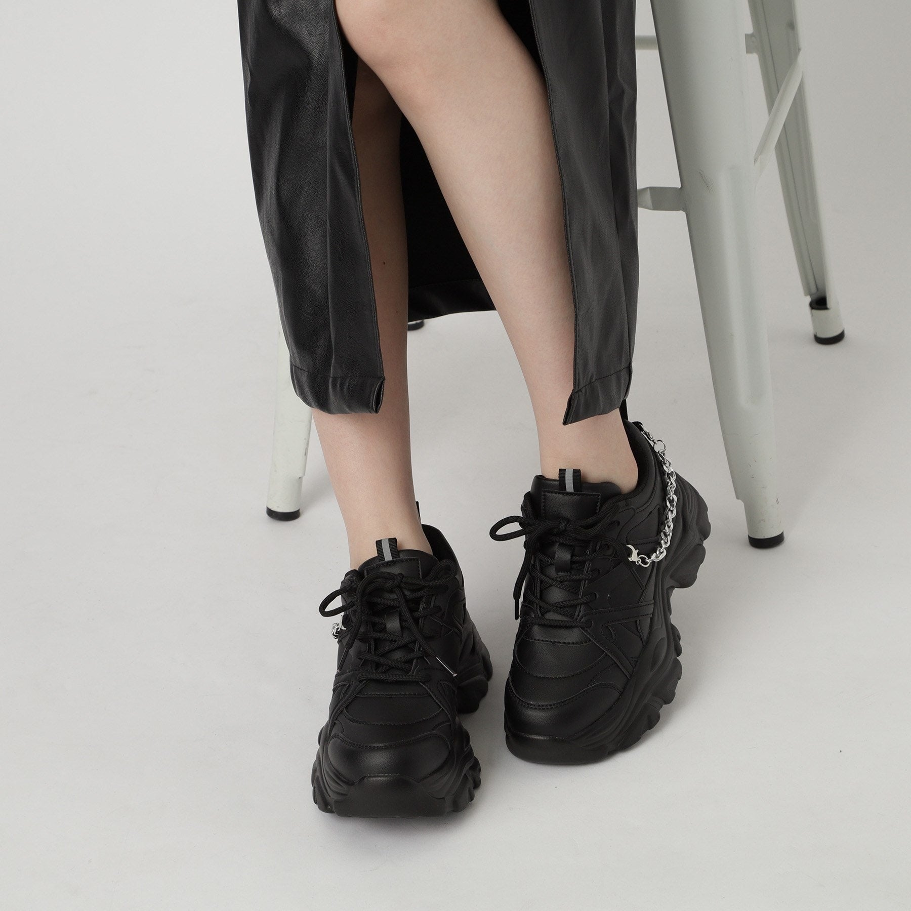 シーエス ティーアンドピー csT&P 【2WAYチェーン付き】軽量ボリュームソール厚底スニーカー （ブラウン(043)） ブラウン(043)