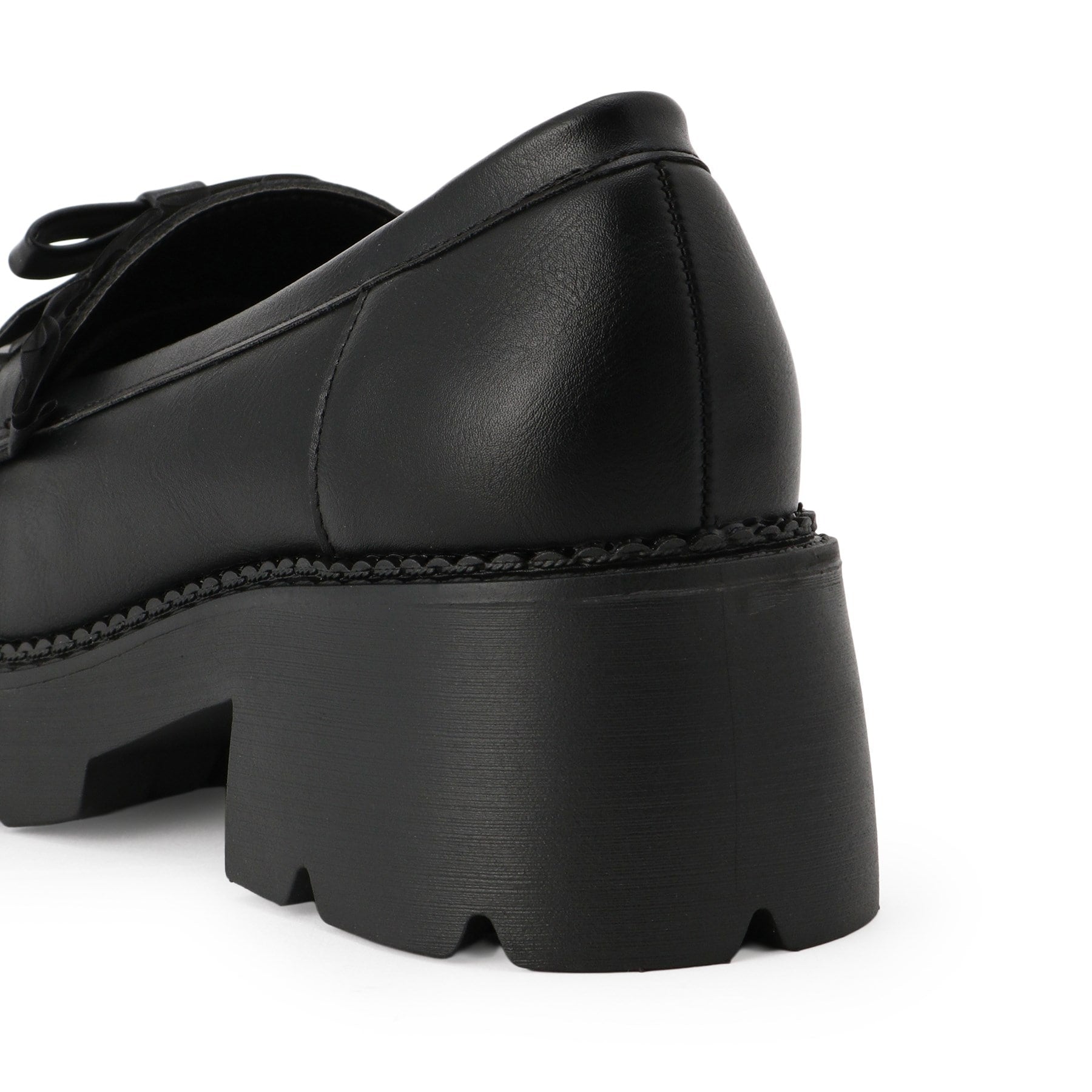 シーエス ティーアンドピー csT&P フリル付きリボンローファー （レッド(063)） レッド(063)