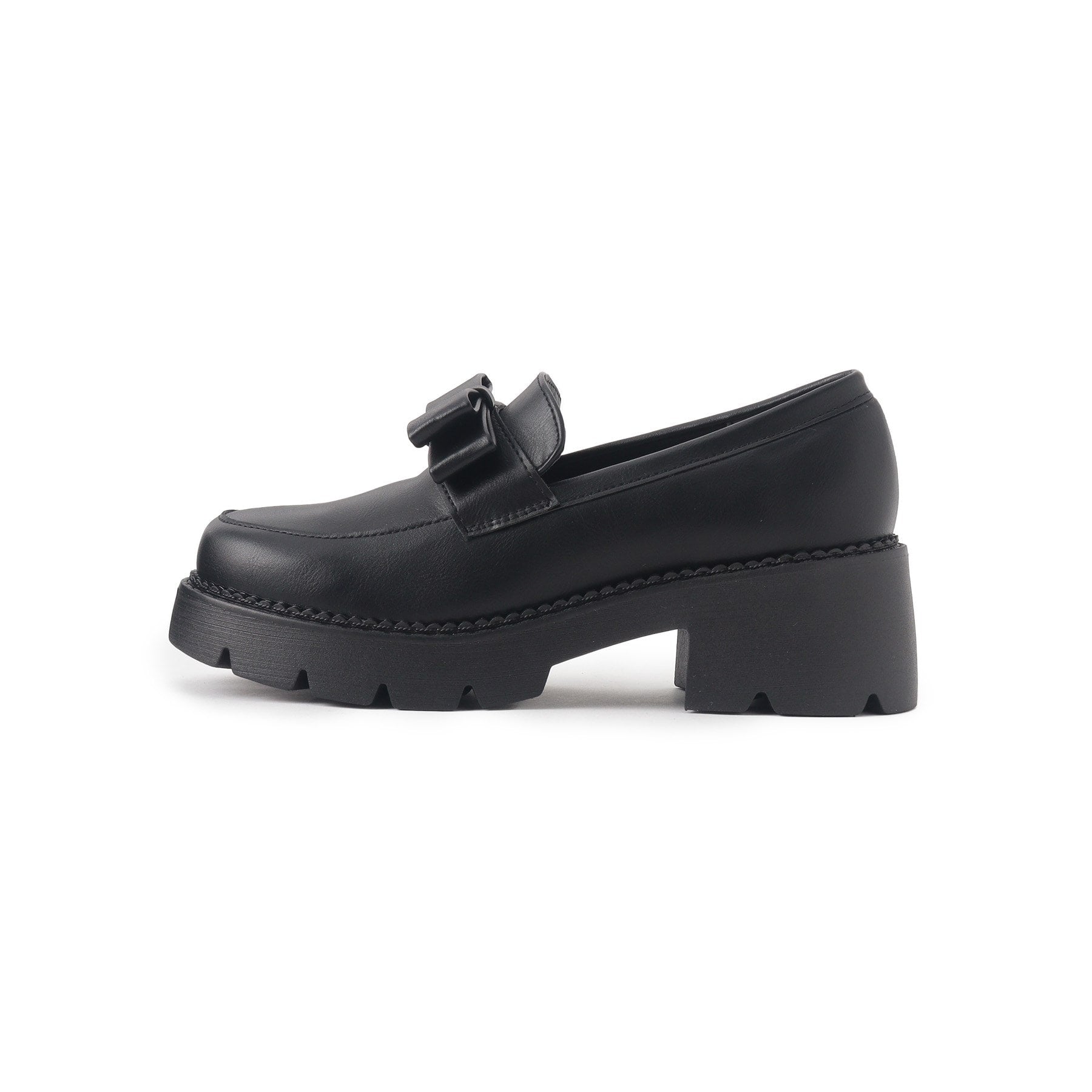 シーエス ティーアンドピー csT&P リボン付きローファーパンプス （アイボリー(004)） アイボリー(004)