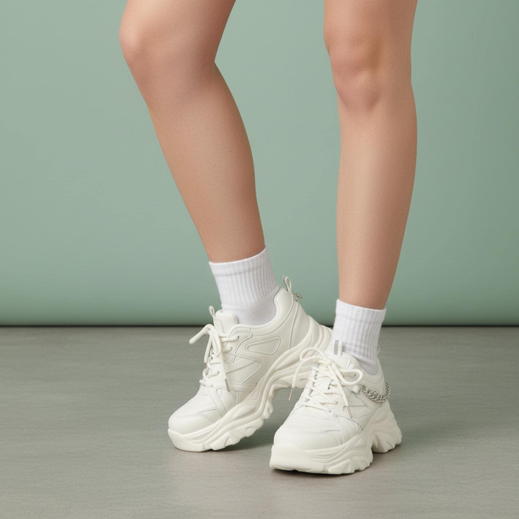 シーエス ティーアンドピー csT&P 【2WAYチェーン付き】軽量ボリュームソール厚底スニーカー （ホワイト(001)） ホワイト(001)