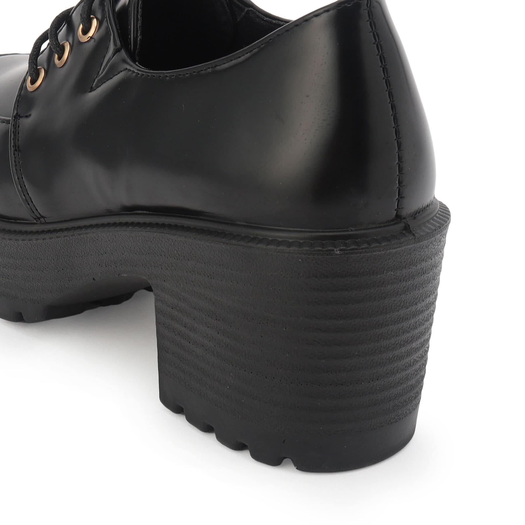 CS T&P Thick-soled Lace-up Pumps