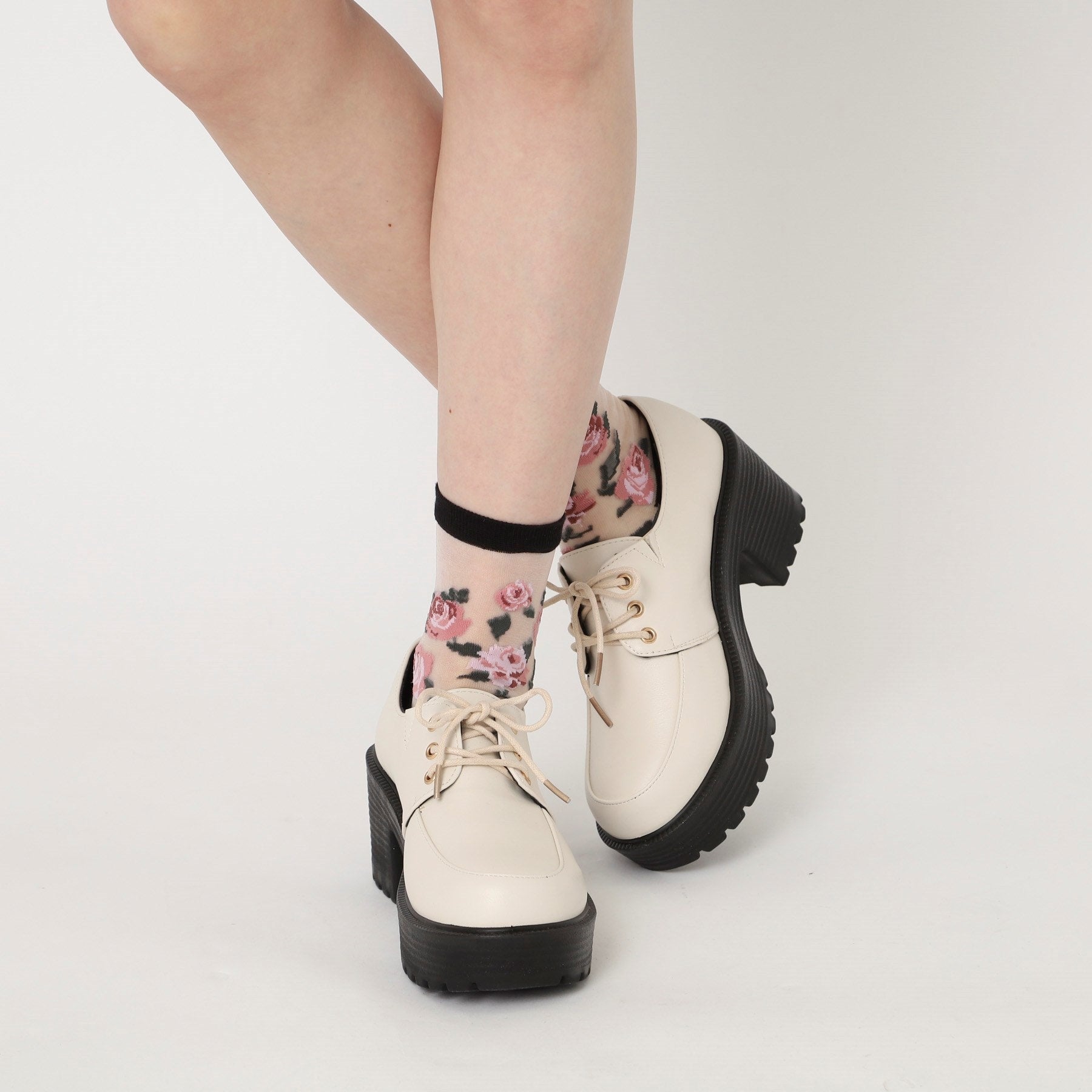 CS T&P Thick-soled Lace-up Pumps