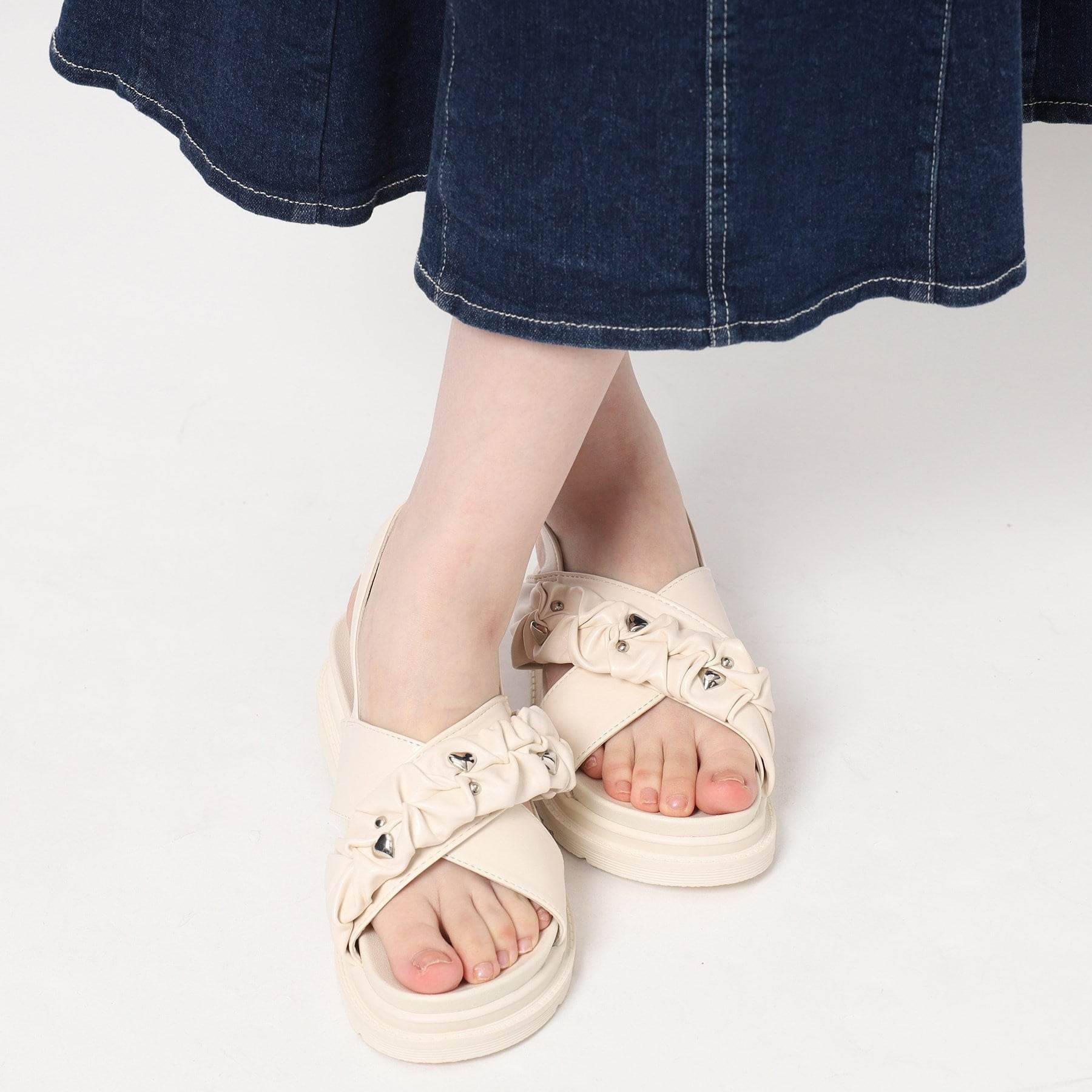 シーエス ティーアンドピー csT&P 厚底ハートスタッズスポサン