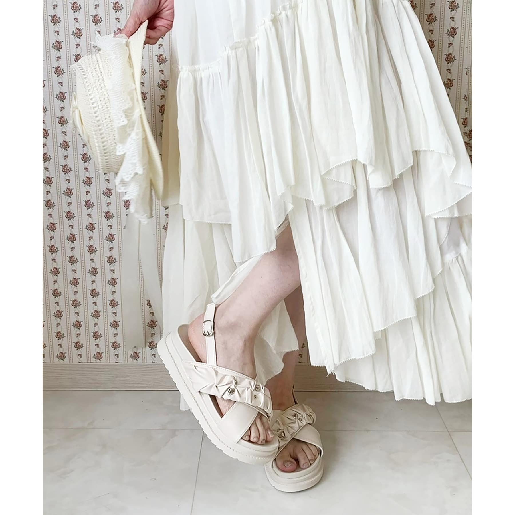 シーエス ティーアンドピー csT&P 厚底ハートスタッズスポサン