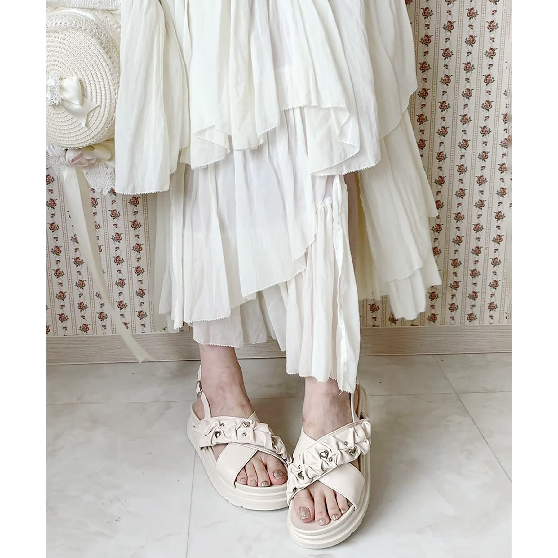 シーエス ティーアンドピー csT&P 厚底ハートスタッズスポサン