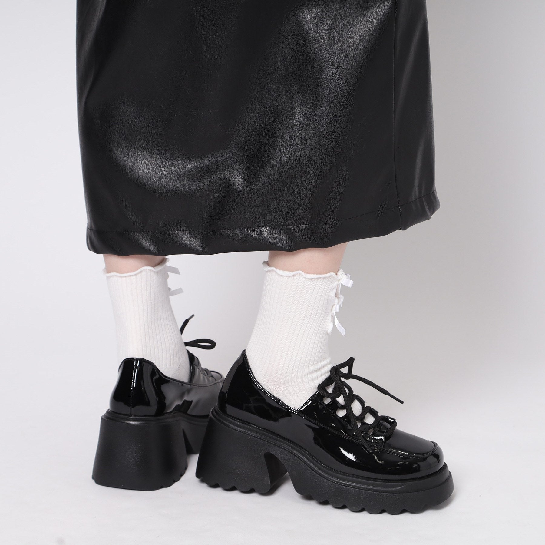 シーエス ティーアンドピー csT&P 厚底 レースアップパンプス （ｴﾅﾒﾙﾌﾞﾗｯｸ(219)） ｴﾅﾒﾙﾌﾞﾗｯｸ(219)