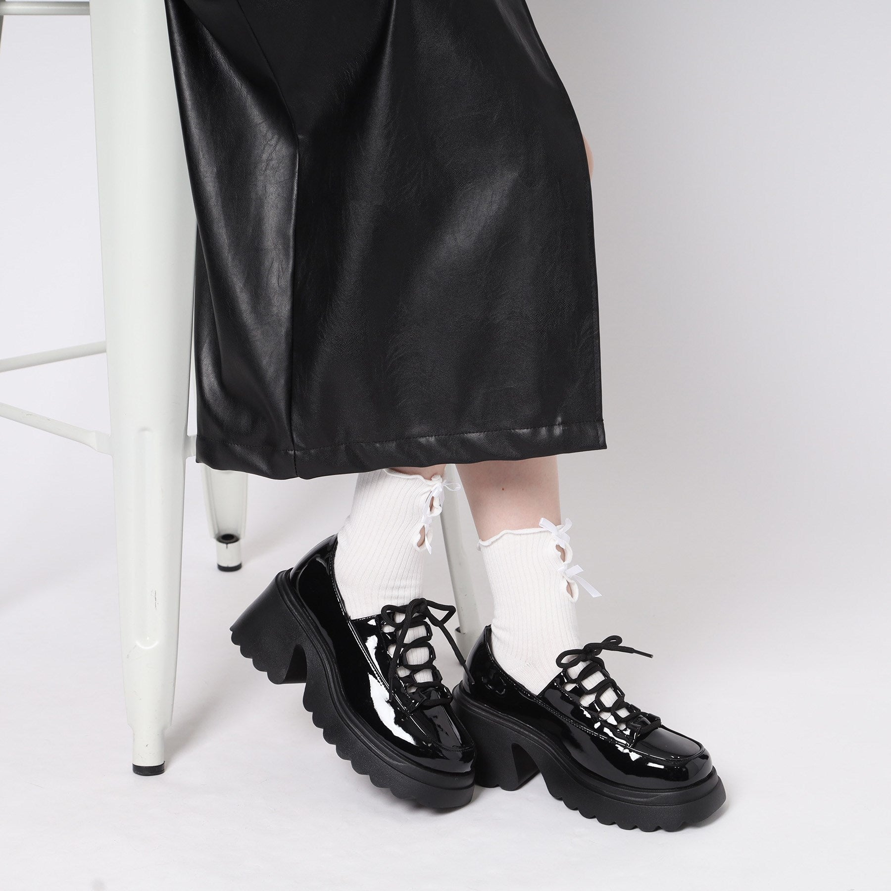 シーエス ティーアンドピー csT&P 厚底 レースアップパンプス （ｴﾅﾒﾙﾌﾞﾗｯｸ(219)） ｴﾅﾒﾙﾌﾞﾗｯｸ(219)