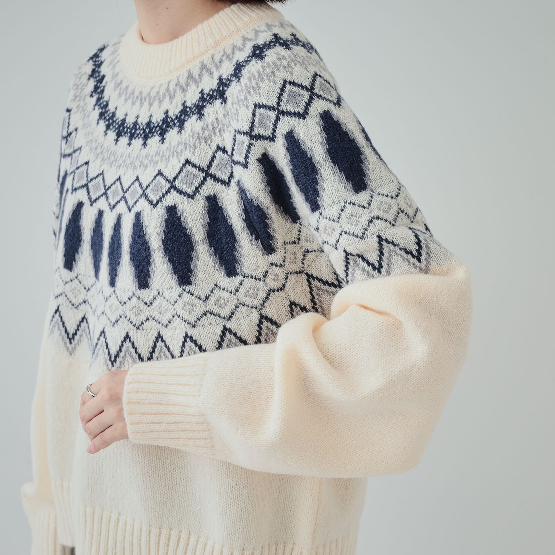 キューティーブロンド Cutie Blonde ノスタルジック求心柄ニット （グレー(412)） グレー(412)