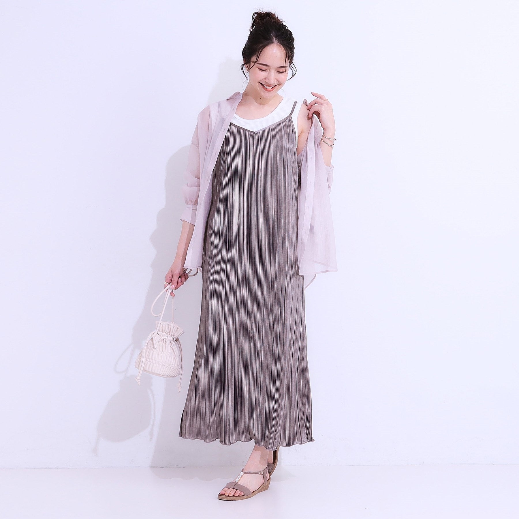 キューティーブロンド Cutie Blonde プリーツキャミワンピース （ブラック(019)） ブラック(019)